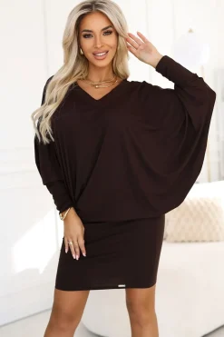 Robe marron courte manches longues chauve-souris