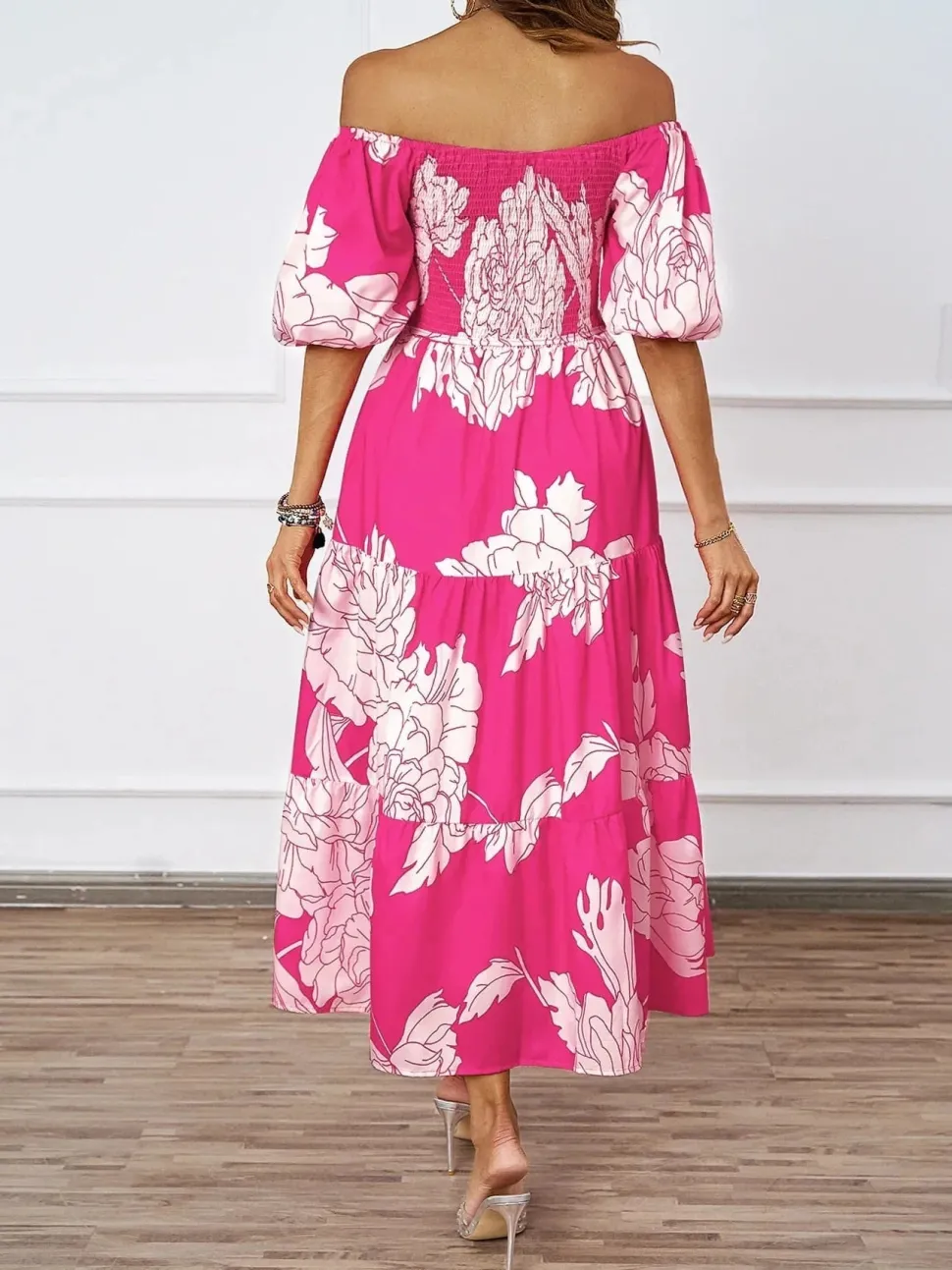 Robe à motifs floraux midi bohème