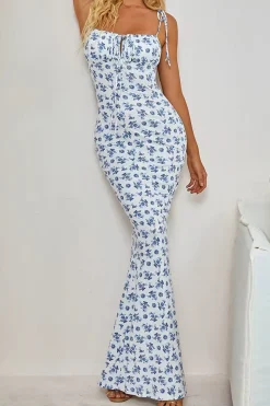 Robe moulante longue à imprimé floral bleu sur blanc