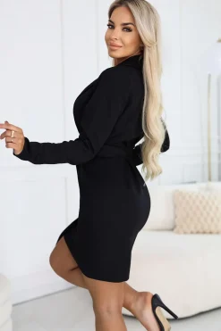 Robe noire chic manches longues