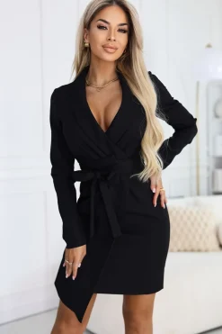 Robe noire chic manches longues