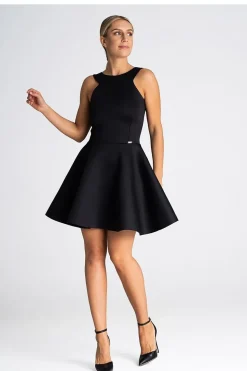 Robe noire courte évasée