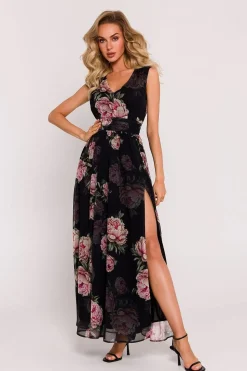Robe noire fleurie