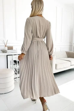 Robe plissée beige