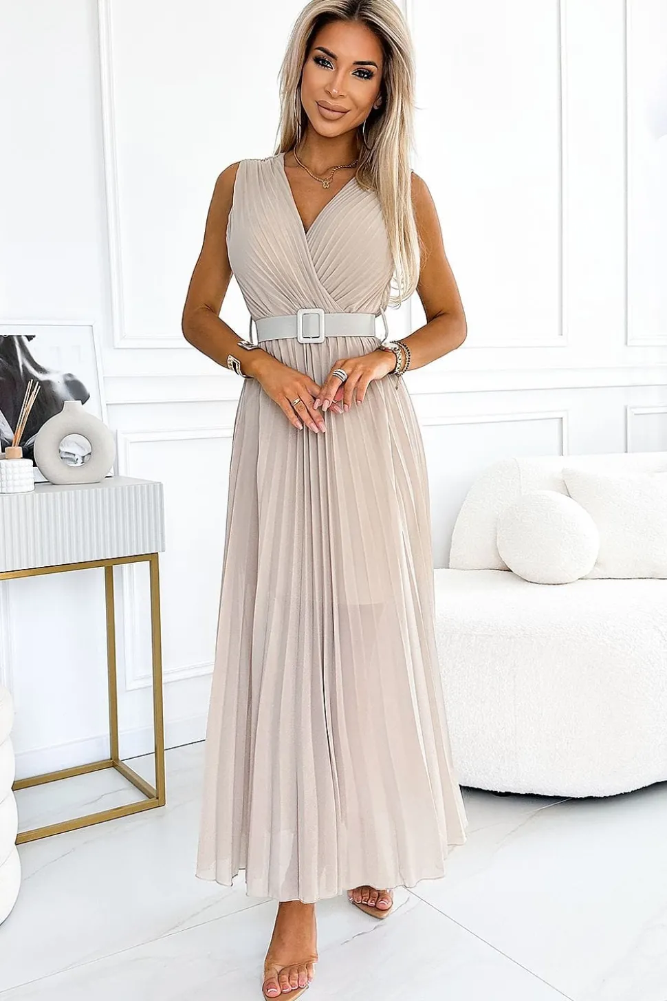 Robe plissée beige longue