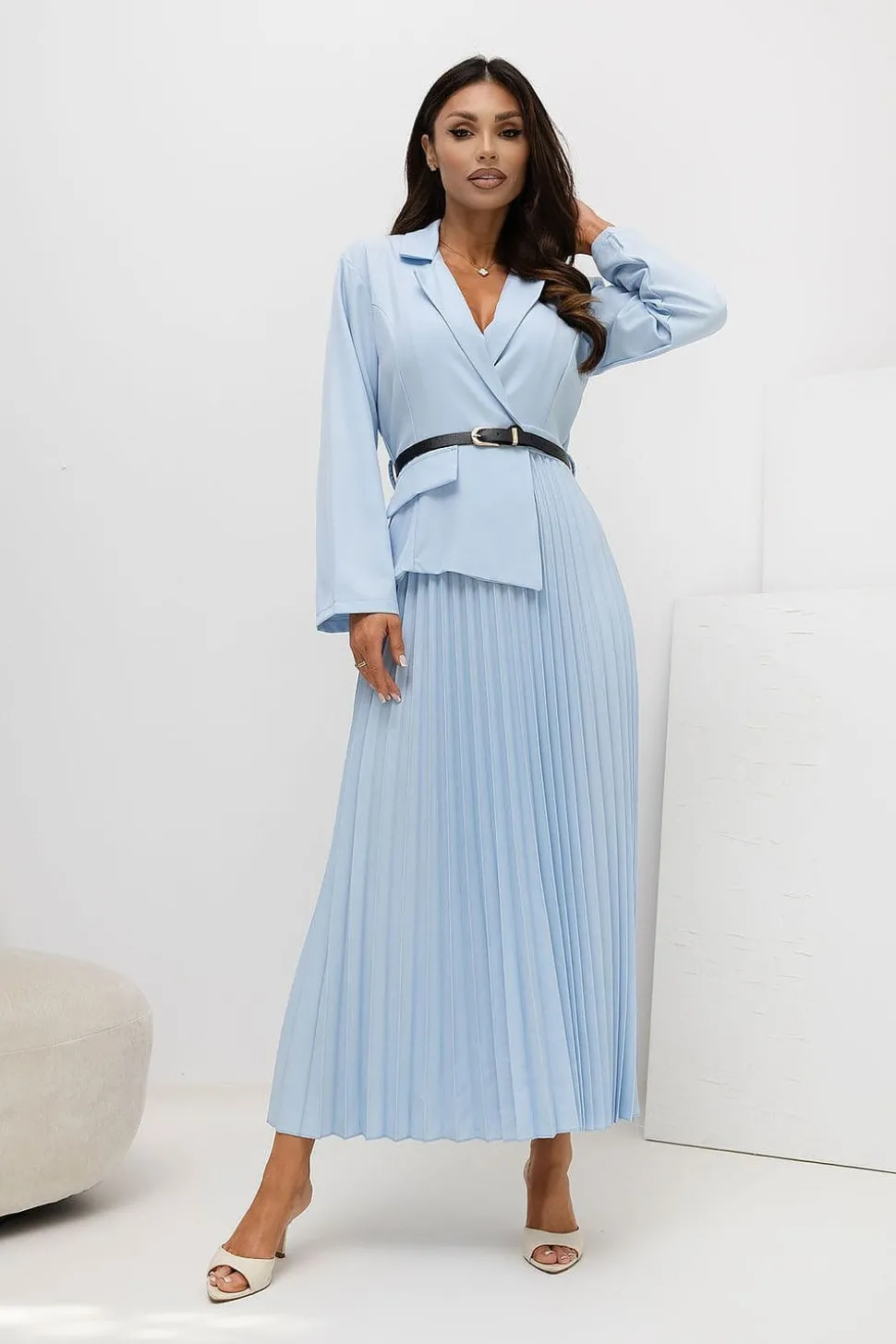 Robe plissée bleue longue haut blazer