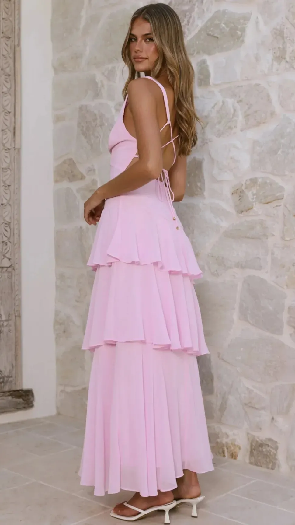 Robe pour unvitée au mariage dos nu fluide