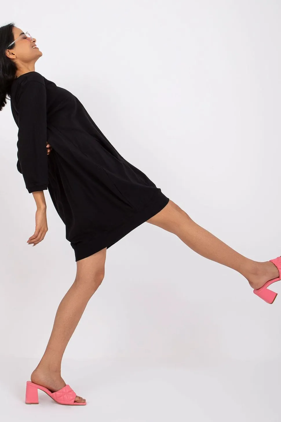 Robe pull courte casual noire en maille