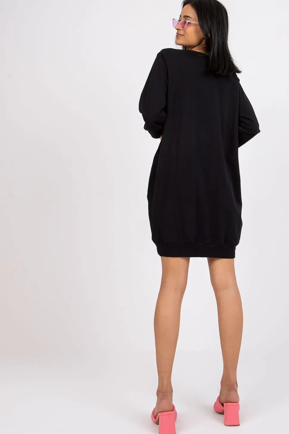 Robe pull courte casual noire en maille