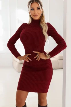 Robe pull rouge moulante manches longues