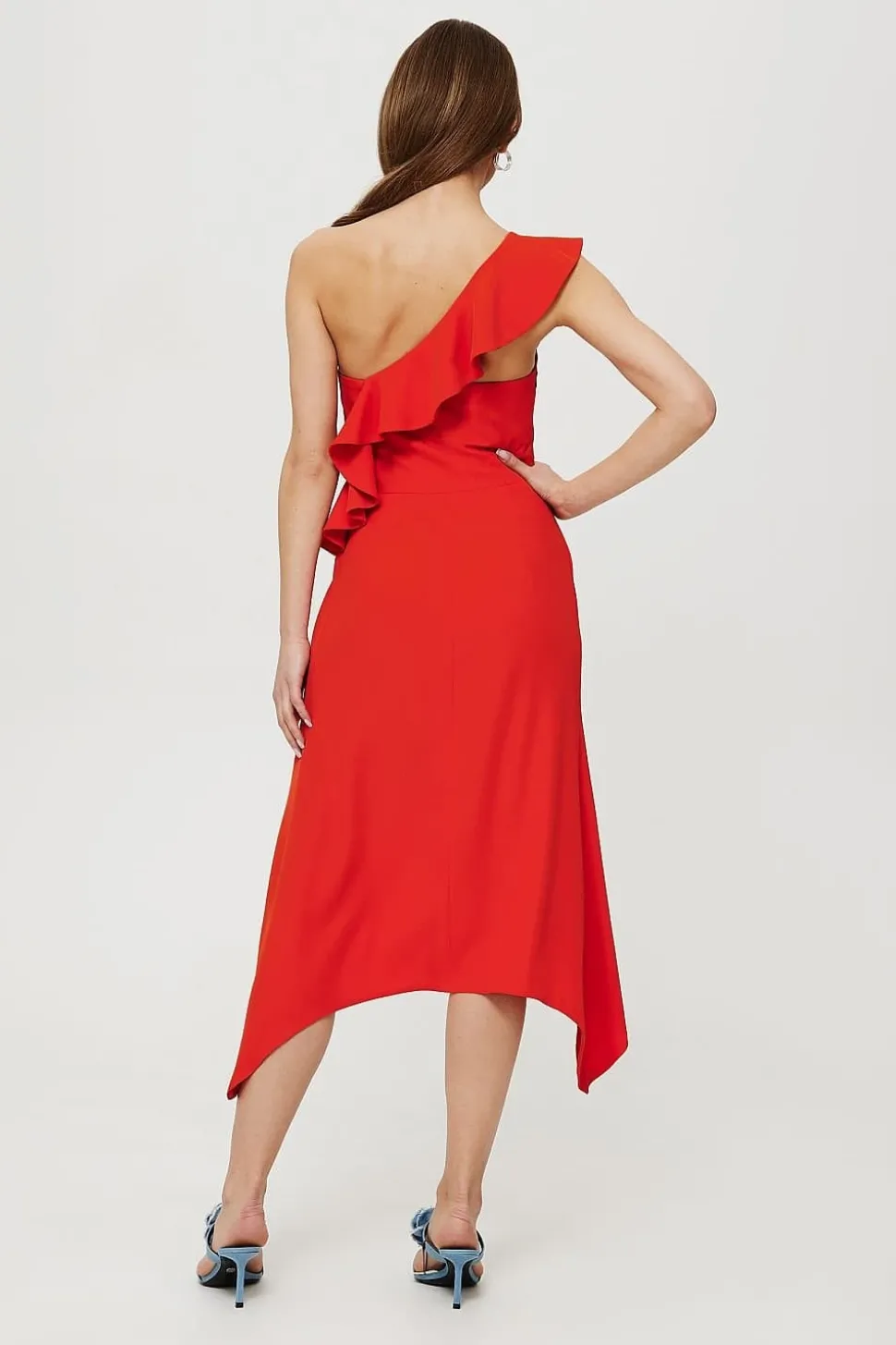Robe rouge asymétrique