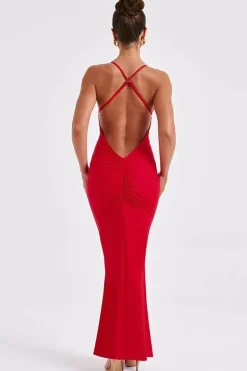 Robe rouge dos nu chic