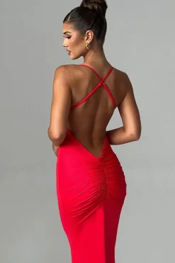 Robe rouge dos nu chic