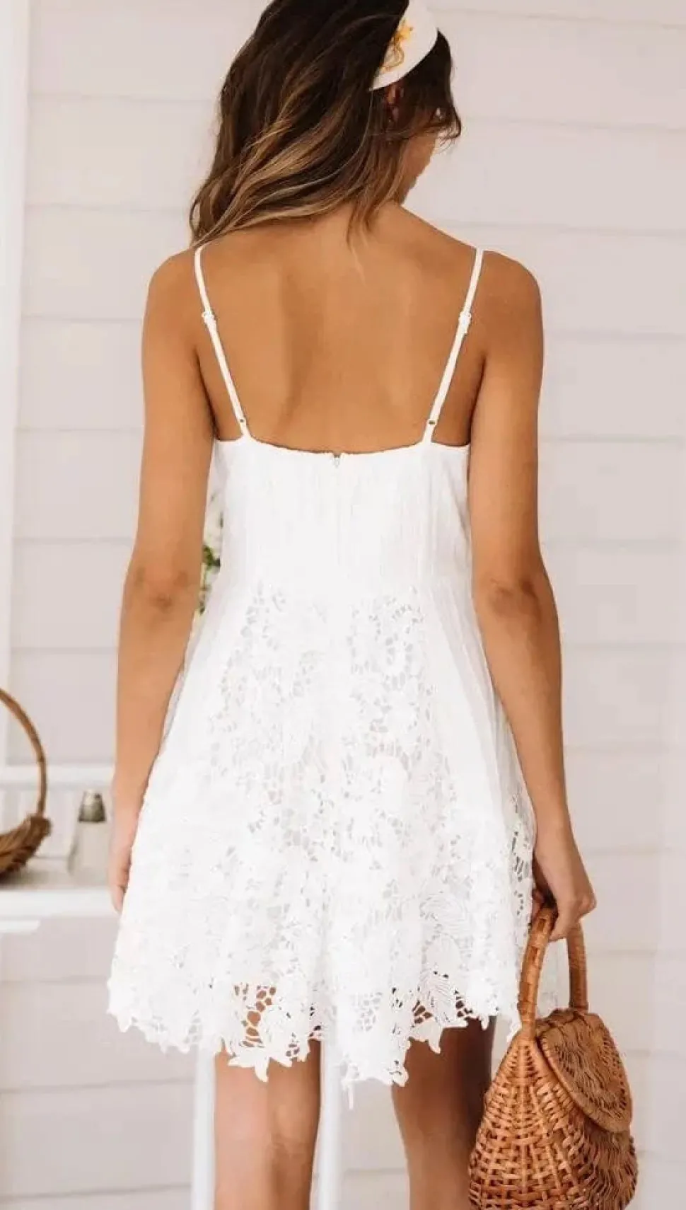 Robe été blanche courte en dentelle