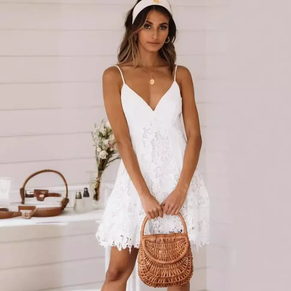 Robe été blanche courte en dentelle