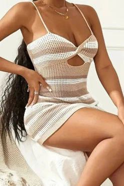 Robe été courte tricotée à bretelles fines