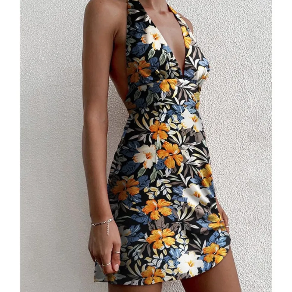 Robe été dos nu courte fleurie