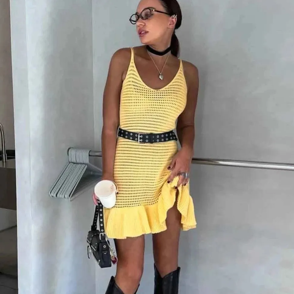 Robe été jaune crochet courte