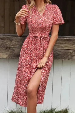 Robe été rouge fleurie à boutons