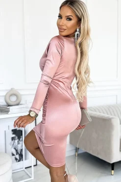 Robe tulipe chic rose moulante