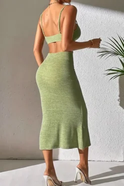 Robe été verte moulante avec découpes sexy
