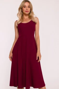 Robe évasée bordeaux midi sans manches