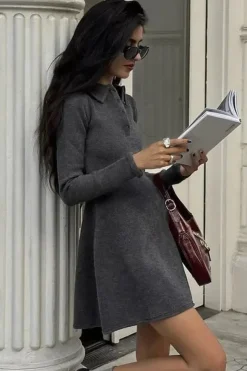 Robe évasée courte grise manches longues