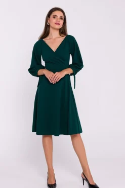 Robe évasée manches longues col en V