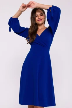 Robe évasée manches longues col en V