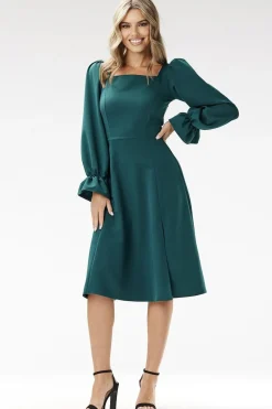 Robe évasée midi chic manches longues